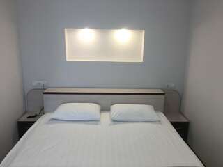 Гостиница ДерябинЪ Ижевск Двухместный номер с 2 отдельными кроватями и общим туалетом-2